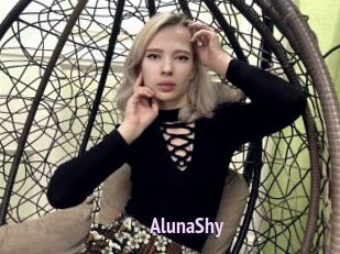 AlunaShy