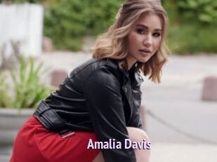 Amalia_Davis
