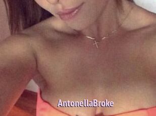 AntonellaBroke
