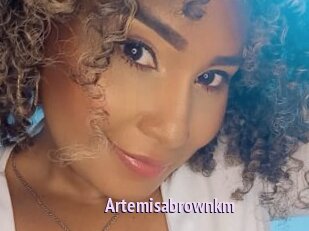 Artemisabrownkm