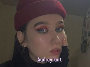 Audrey_kort
