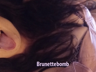 Brunettebomb