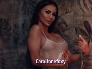 Carolinnefoxy