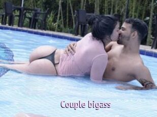 Couple_bigass