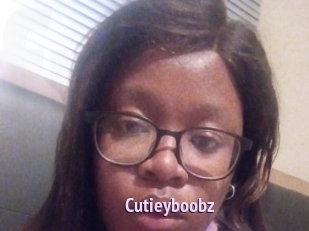 Cutieyboobz