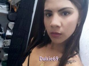 Dulcie_69