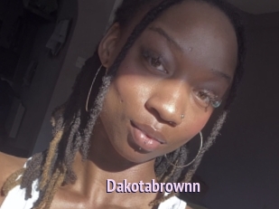 Dakotabrownn