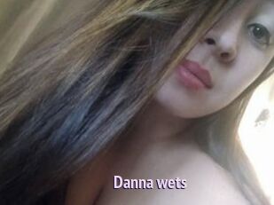 Danna_wets