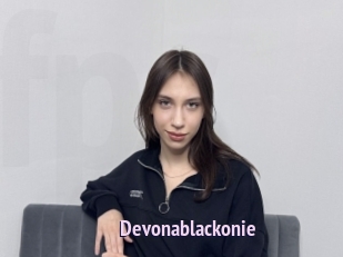 Devonablackonie