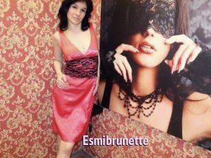 Esmibrunette