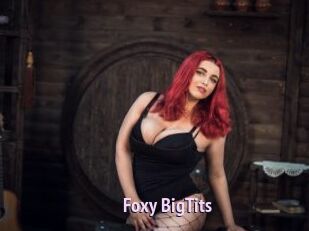 Foxy_BigTits_