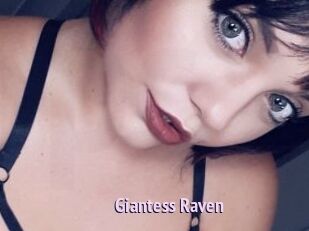 Giantess_Raven