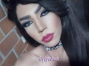 Gyly_ts_hot