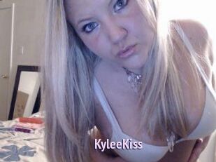 Kylee_Kiss