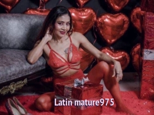 Latin_mature975