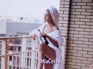 MiaCerise
