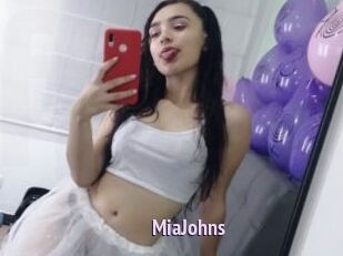 MiaJohns