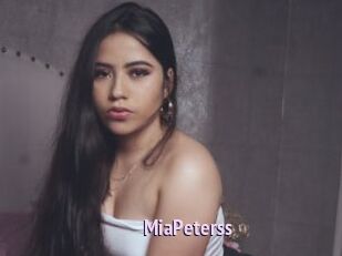 MiaPeterss