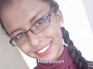 Mia_Pleasure