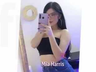 Mia_Harris