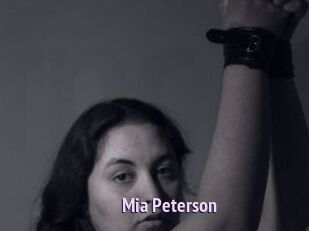 Mia_Peterson