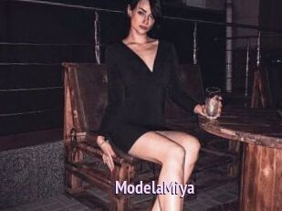 ModelaMiya