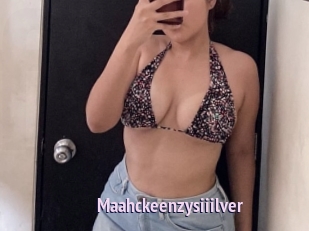 Maahckeenzysiiilver