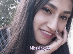 Misskinkyxx