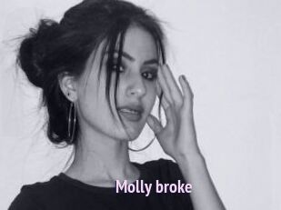 Molly_broke