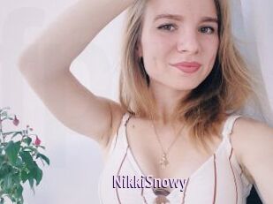 NikkiSnowy