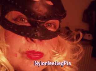 NylonfeetlegPia