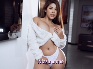 niasimeone Film Porno