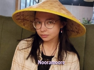 nooramoore Film Porno
