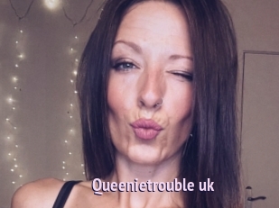 queenietrouble_uk Film Porno