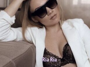 Ria_Ria