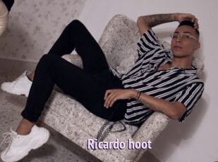 Ricardo_hoot