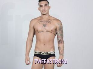 TWEEKSTRONG