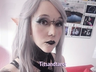 Titsandtarot